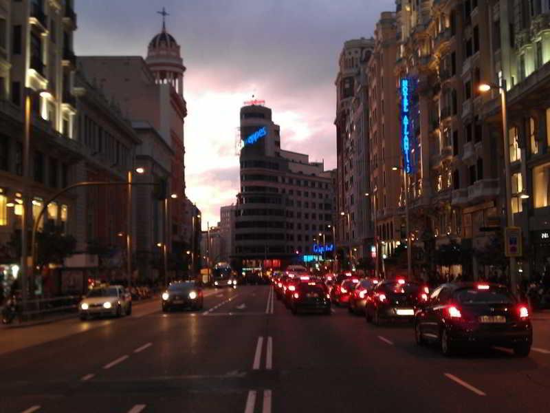 Gran Via Sol Apartamentos Madrid Eksteriør bilde