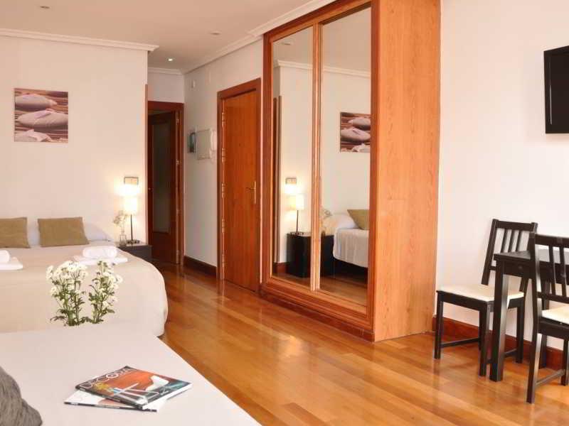 Gran Via Sol Apartamentos Madrid Eksteriør bilde